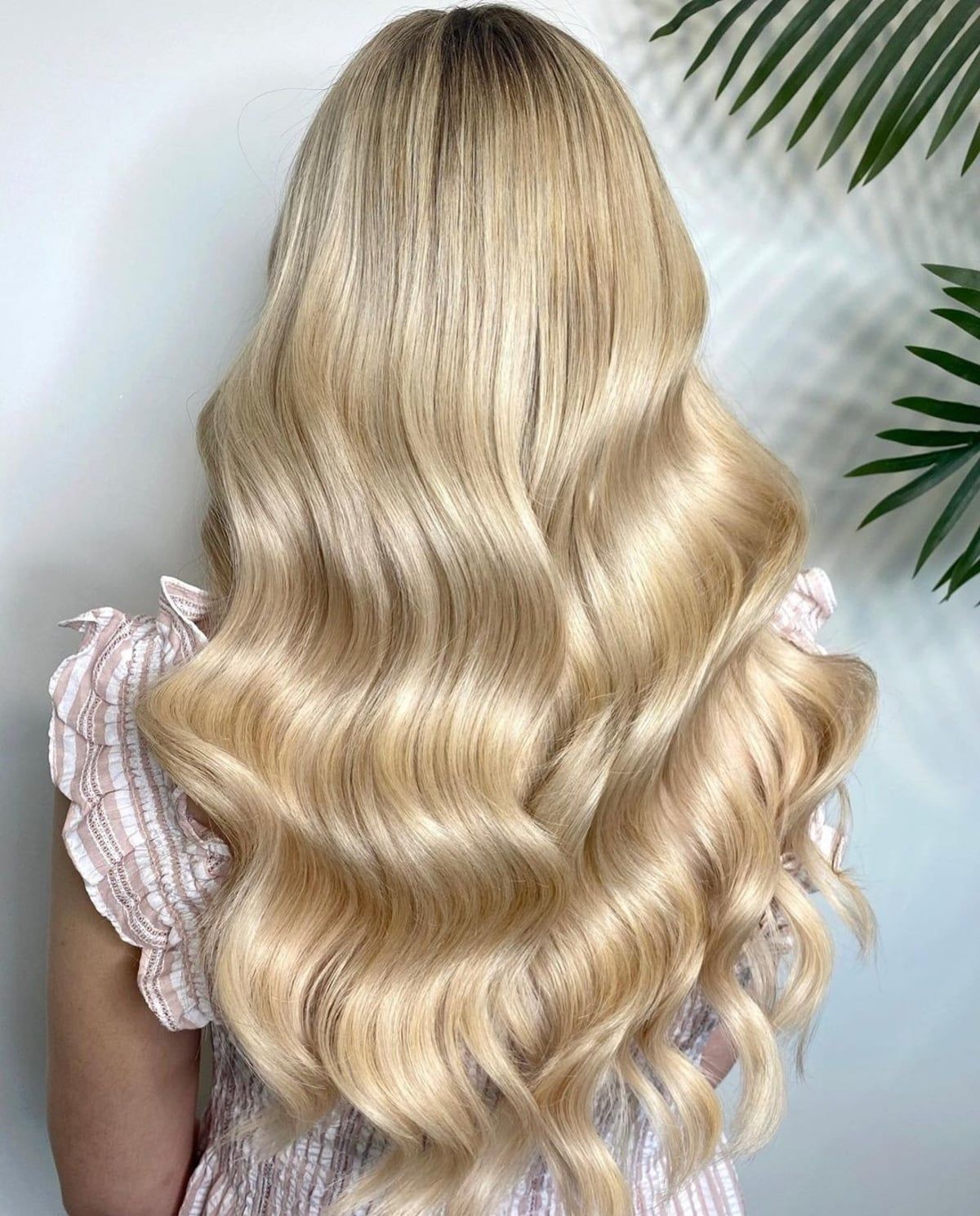 Ash Blonde With Platinum Highlights Visual Idea — Blonde Wavy Hair 2027
