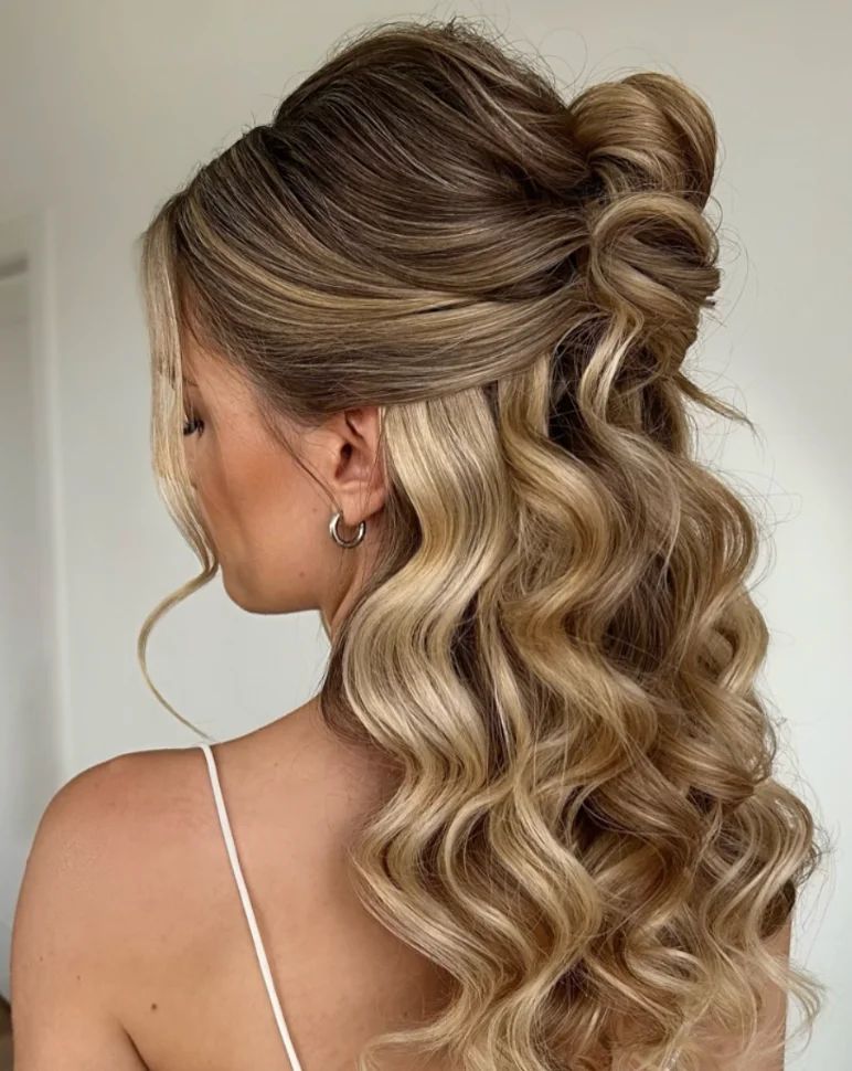 Blonde Balayage Collarbone Half-Up Blonde Balayage Collarbone Half-Up — Down Date Night Hairstyles 2027