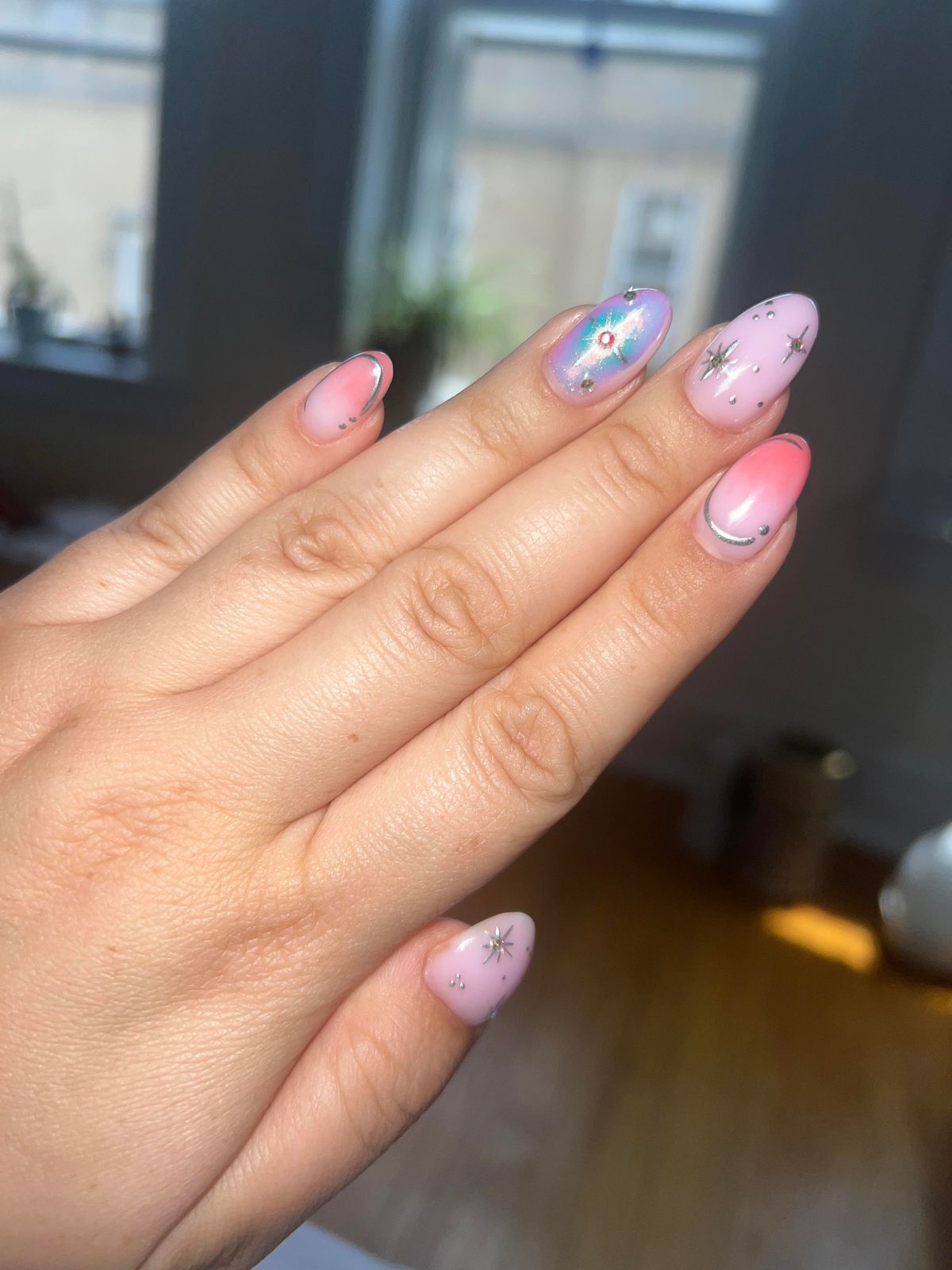 One Hand Visual Idea One Hand Visual Idea — Nails 2027 for Wide Nail Beds