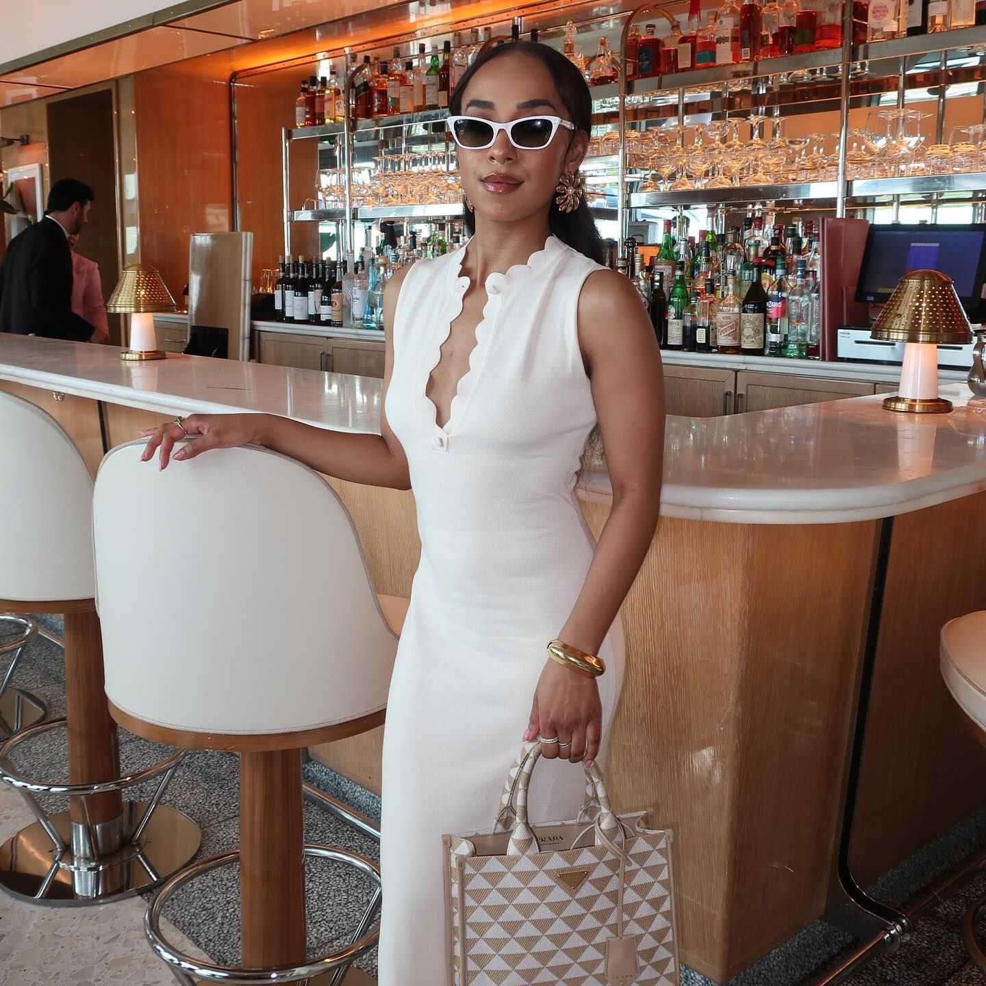 White Knit Midi Dress with Scalloped Neckline for Daytime White Knit Midi Dress with Scalloped Neckline for Daytime — Miami Outfits 2027