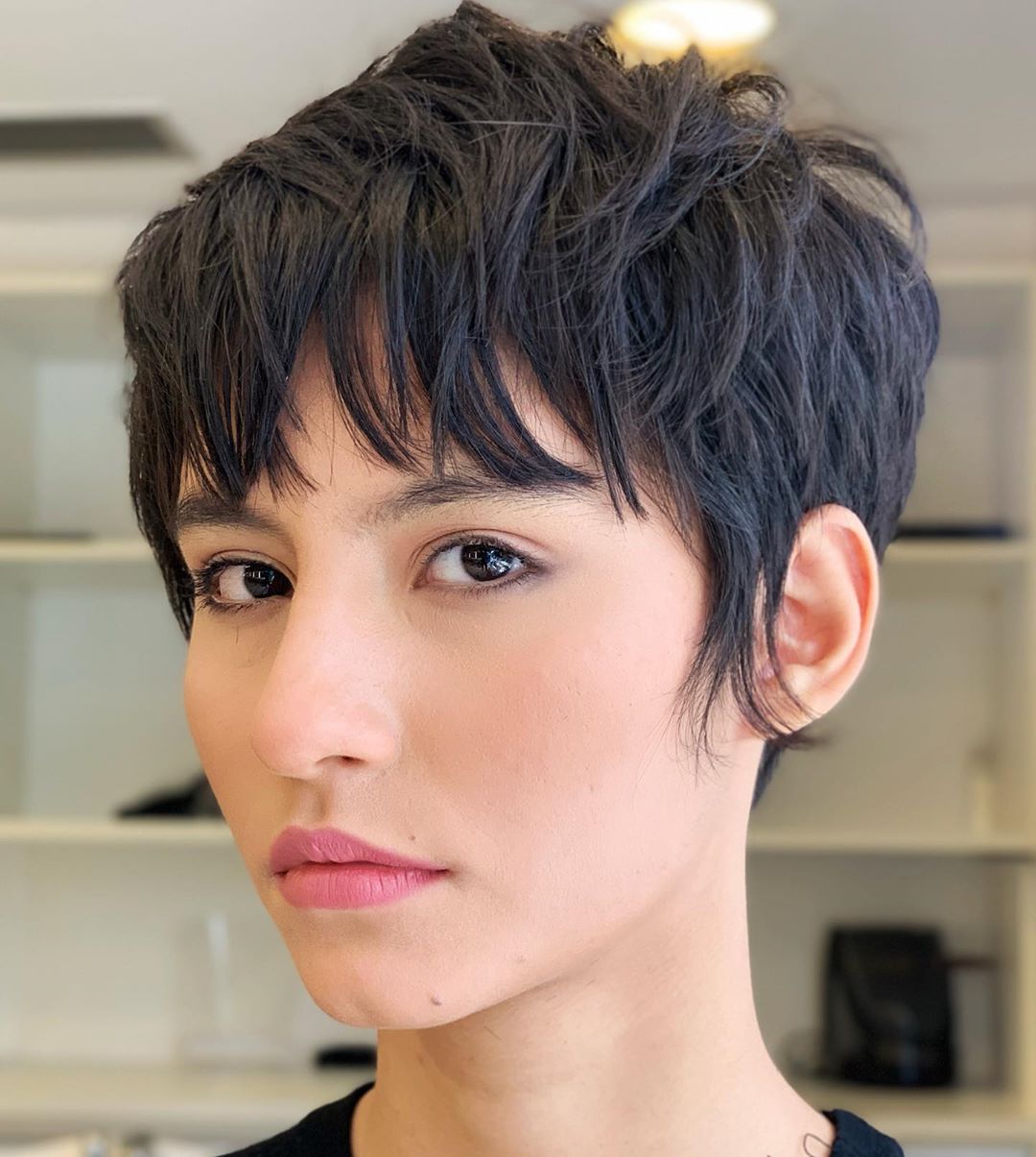 Thick Wavy Pixie with Wispy Bangs Thick Wavy Pixie with Wispy Bangs — Pixie 2027 with Bangs
