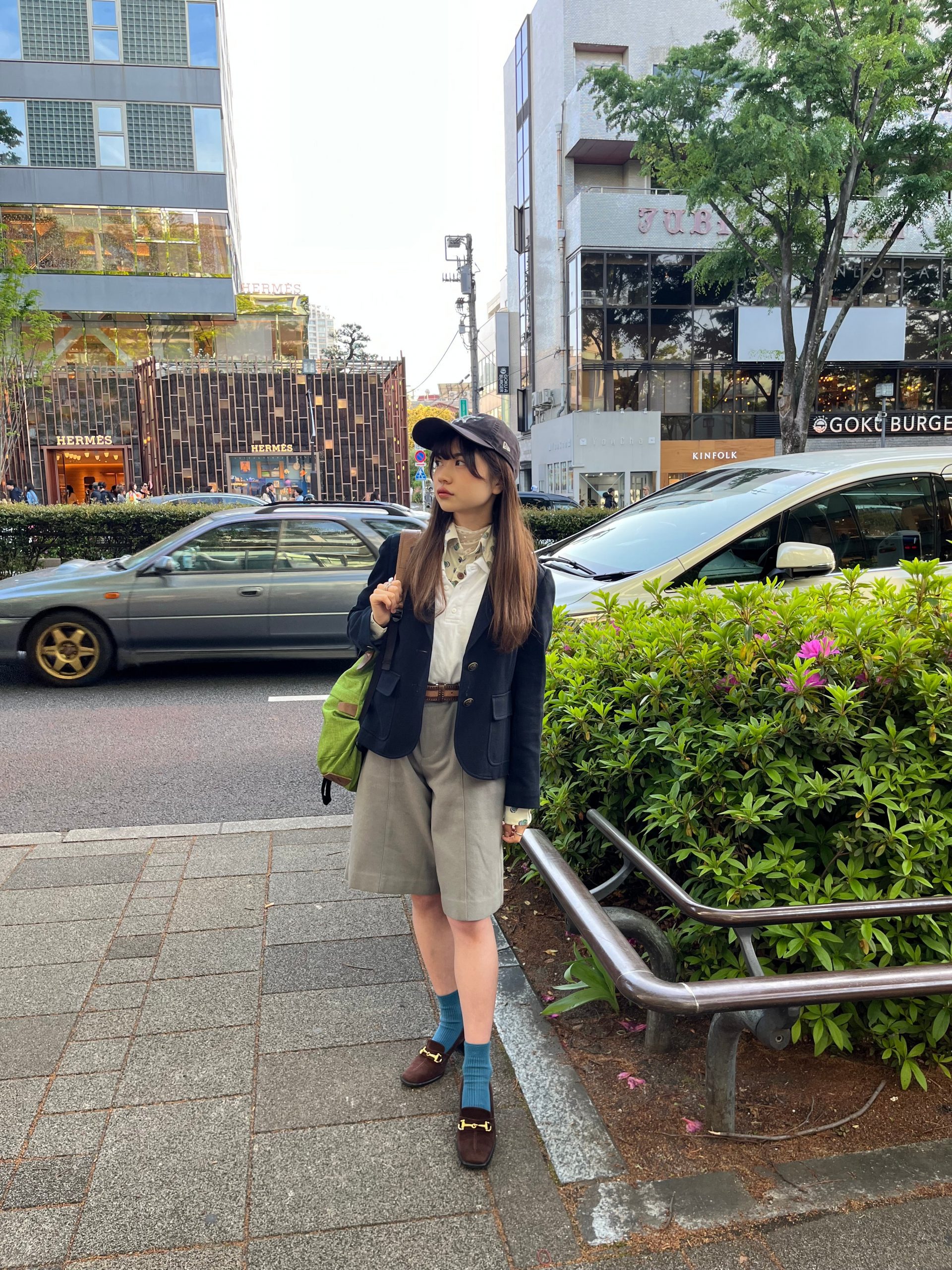 Navy Blazer and Bermuda Shorts: Casual Preppy Essential Navy Blazer and Bermuda Shorts: Casual Preppy Essential — Preppy Spring Outfits 2027