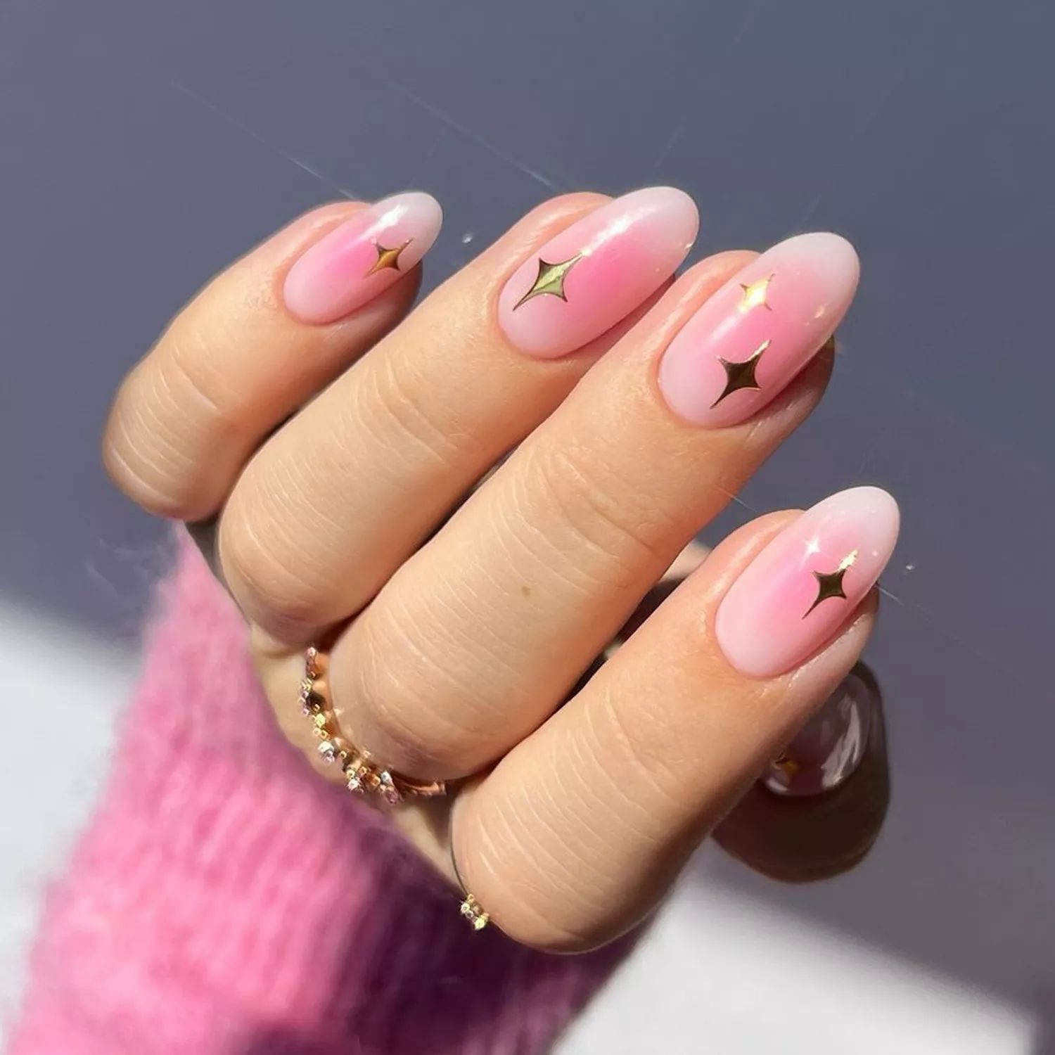 Soft Pink Aura with Gold Stars Soft Pink Aura with Gold Stars — Pearl Aura Nails 2027