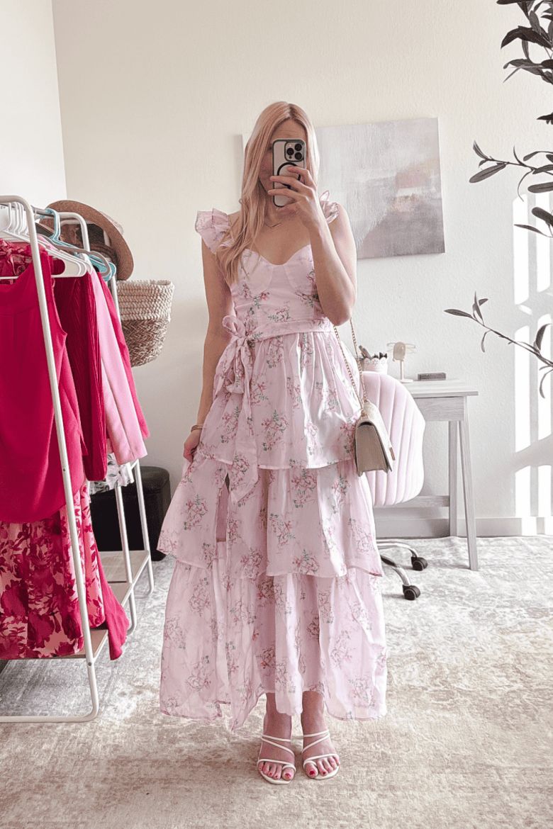 Romantic Light Pink Tiered Maxi Dress with Puff Sleeves Romantic Light Pink Tiered Maxi Dress with Puff Sleeves — Bridal Shower Dress 2027 for Guest