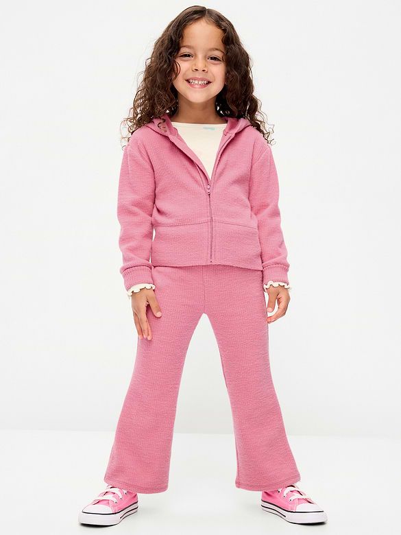 Pink Sneakers Outfit Idea Pink Sneakers Outfit Idea — Toddler Girl Outfits 2027
