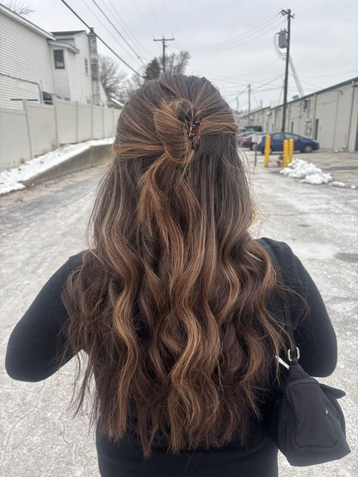 Bow-Shaped Twisted Top Visual Idea — Down Birthday Hairstyles 2027