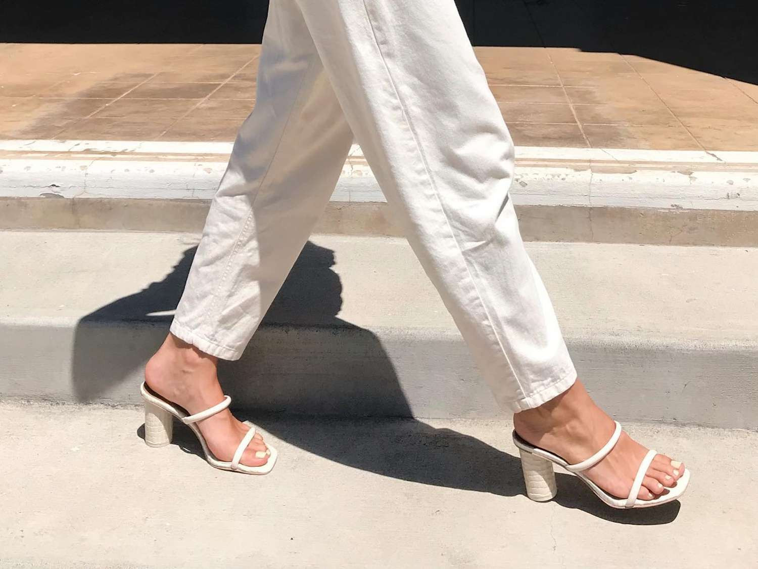 White Sculptural Block Heels with Wide-Leg Trousers White Sculptural Block Heels with Wide-Leg Trousers — Comfortable Heels 2027