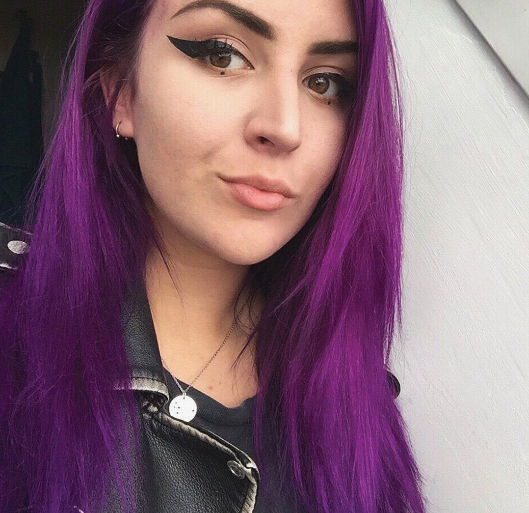 Uniform Vibrant Purple Sleek Lob Uniform Vibrant Purple Sleek Lob — Goth Hair Color 2027