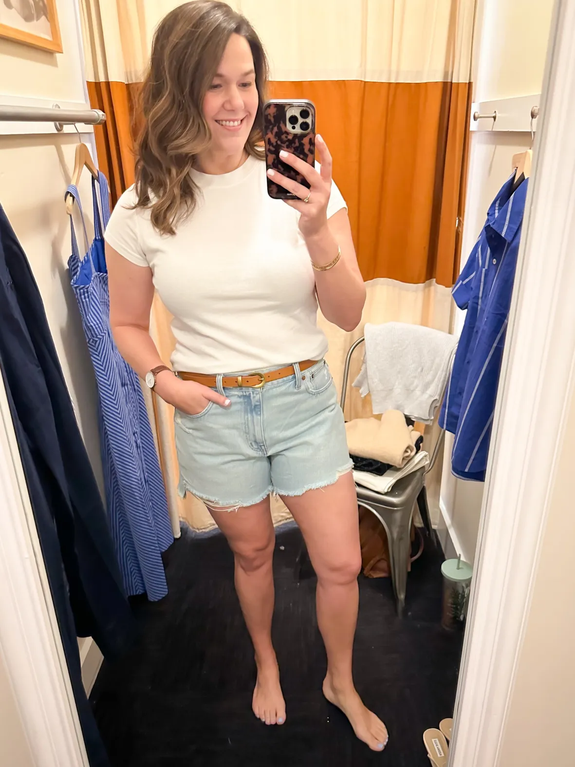 Frayed Hem Shorts and Simple T-Shirt in Fitting Room — Spring Denim Shorts Outfits 2027