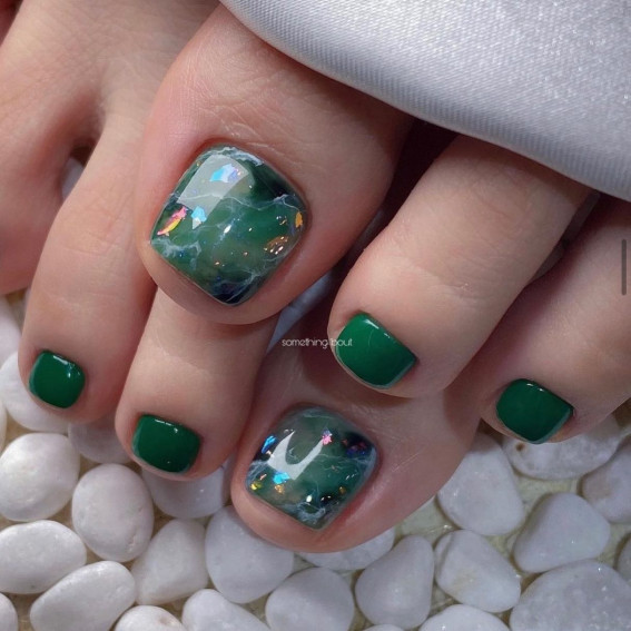 Deep Green Marble Glitter Toes Deep Green Marble Glitter Toes — Green Toe Nails 2027