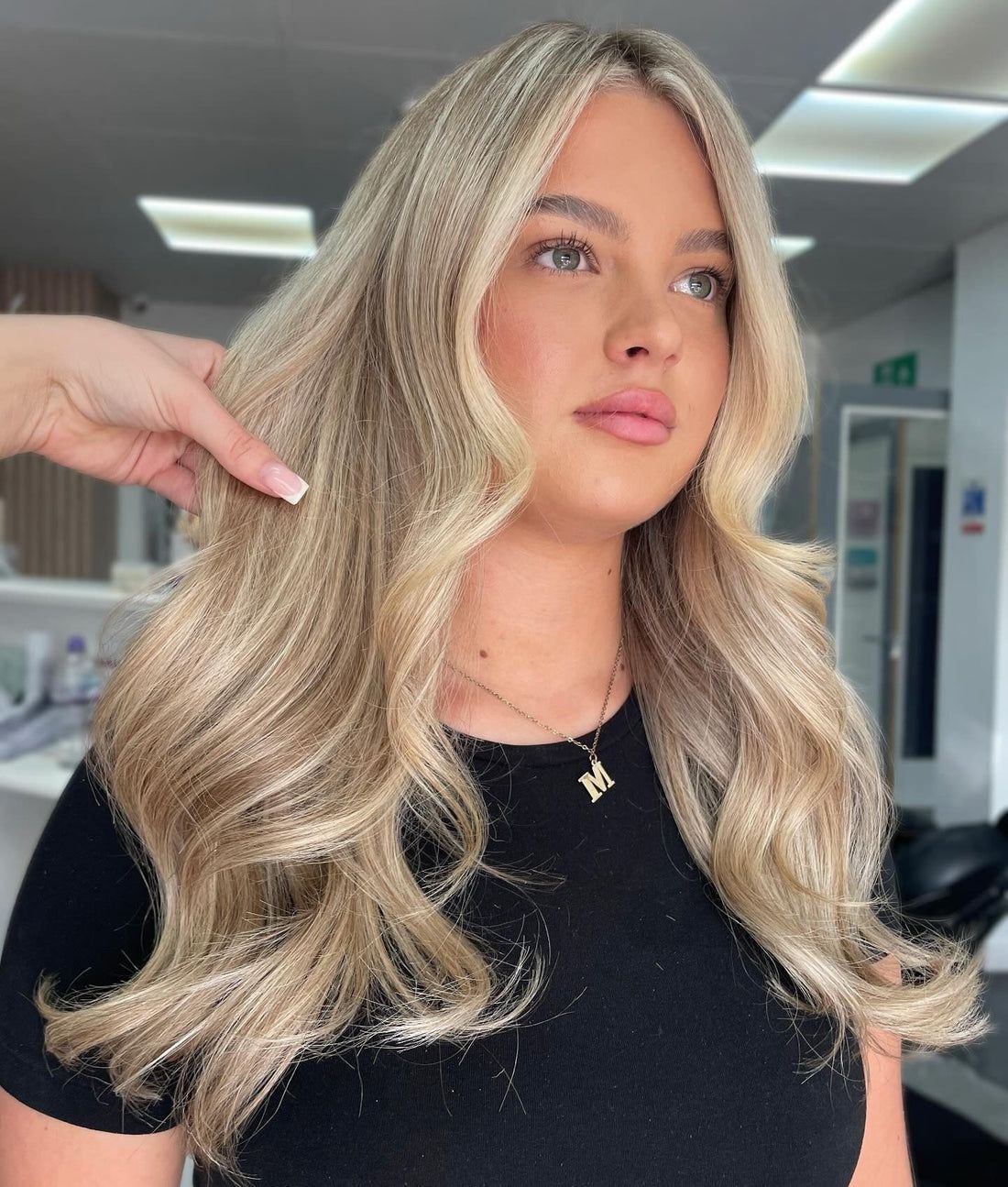 Honey Ash Blonde Curls Honey Ash Blonde Curls — Icy Blonde 2027