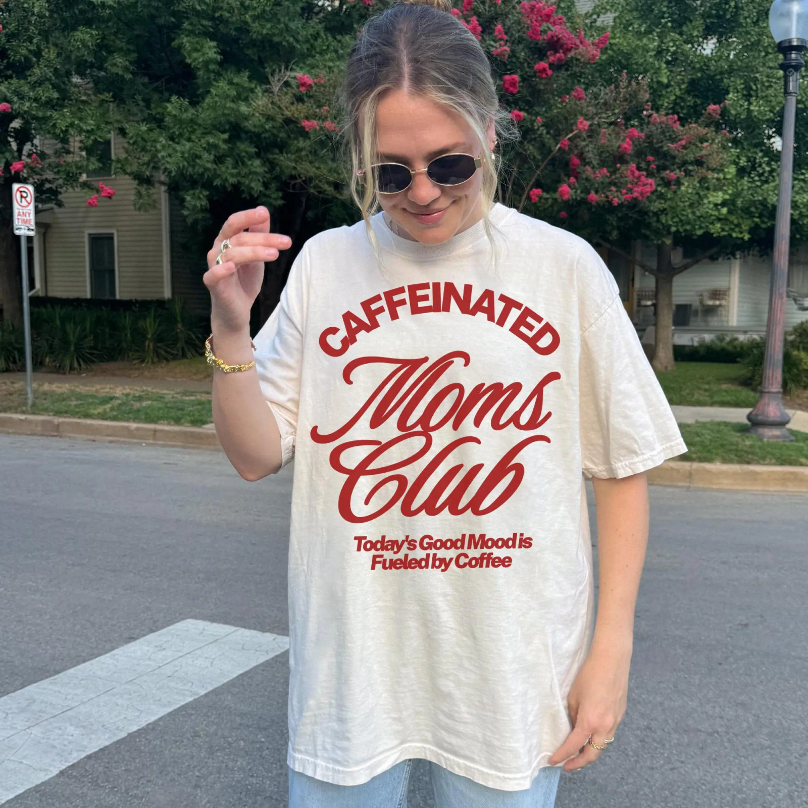 Light Wash Mom Jeans: Oversized Tee Styling Light Wash Mom Jeans: Oversized Tee Styling — Mom Jeans Outfits 2027 with Graphic Tee