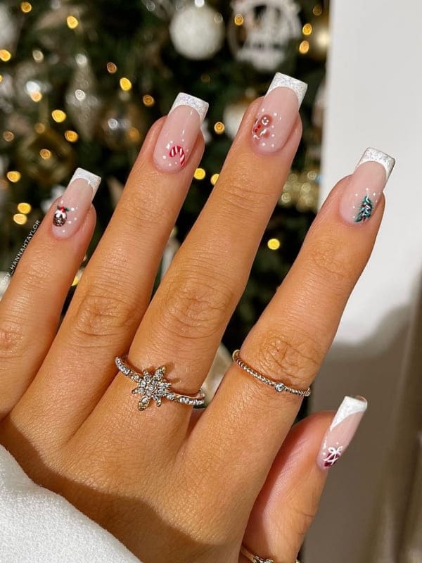 Christmas Visual Idea — White Christmas Nails 2026
