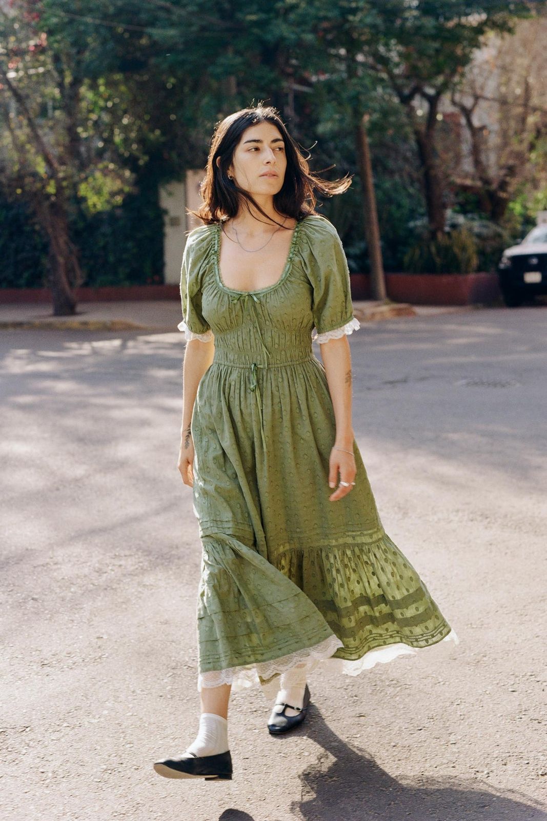 Feminine Details on a Moss Green Puff Sleeve Midi Dress Feminine Details on a Moss Green Puff Sleeve Midi Dress — Moss Green Outfits 2027