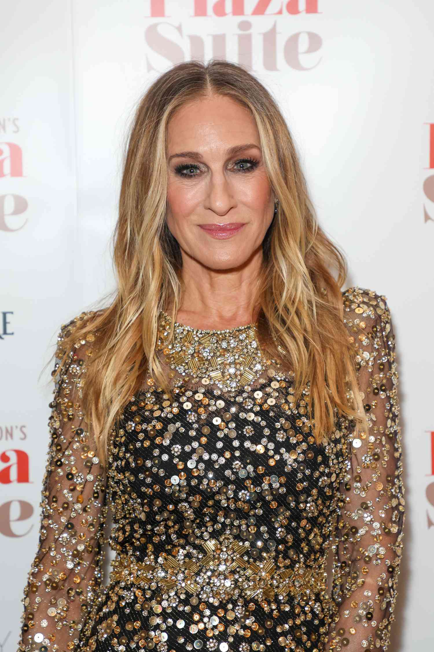 Layered Blonde Collarbone Waves — Hair Color 2027 for Women Over 60
