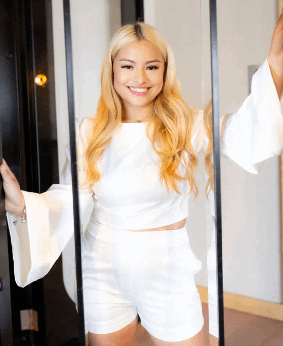 White Two-Piece Set with Dramatic Bell Sleeves White Two-Piece Set with Dramatic Bell Sleeves — Galentines Outfits 2027