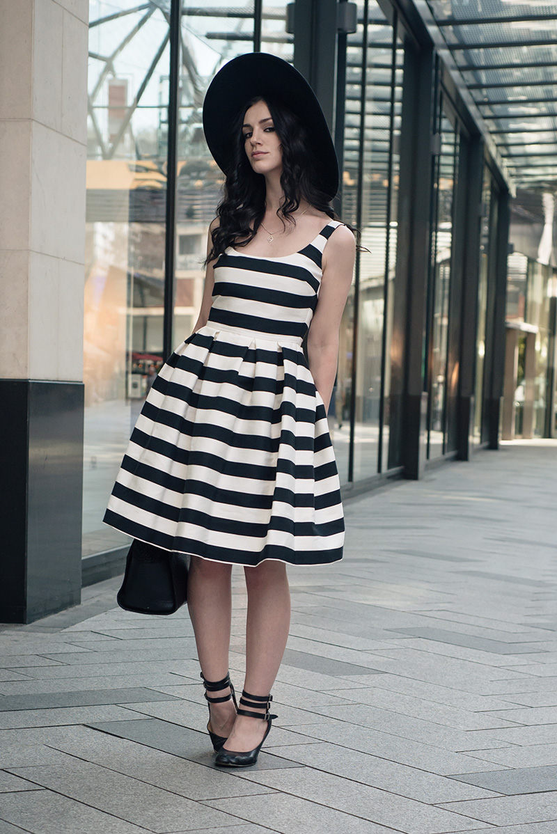 Classic Black and White Fit-and-Flare Dress with Wide-Brim Hat Classic Black and White Fit-and-Flare Dress with Wide-Brim Hat — Striped Dresses 2027