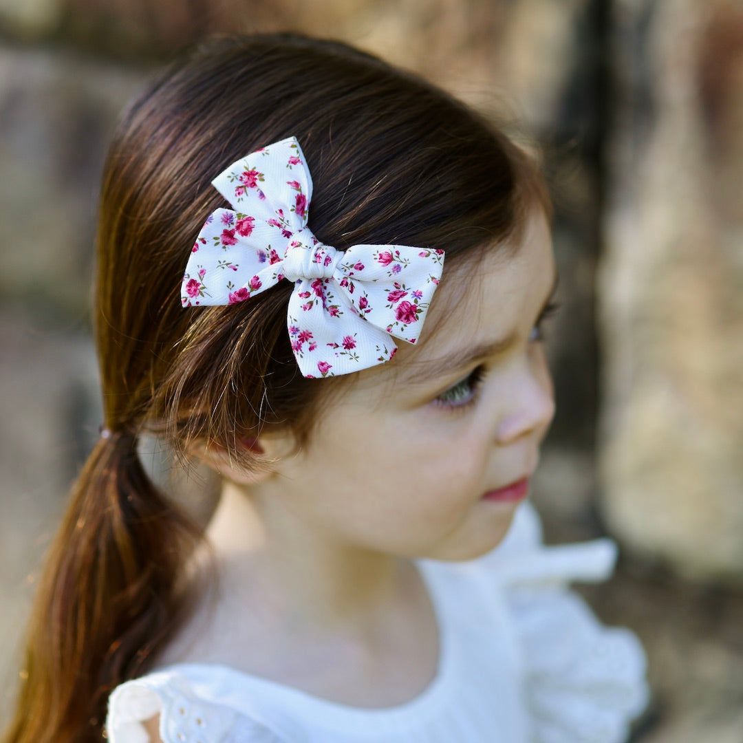Shoulder Length Visual Idea — Ribbons Little Girl Hairstyles 2027