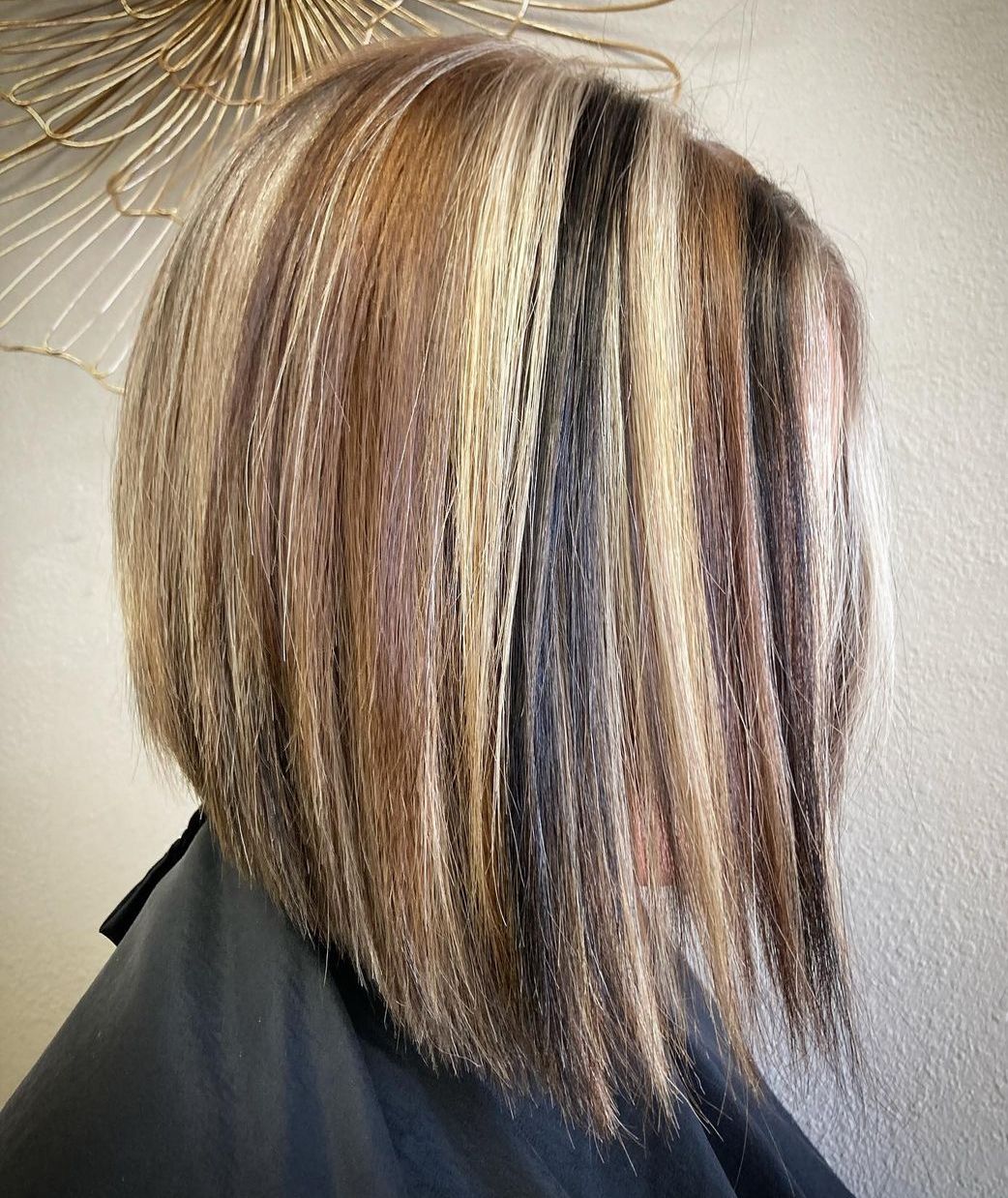 Collarbone Bob With Multi-Tonal Highlights — Chunky Highlights Bob 2027