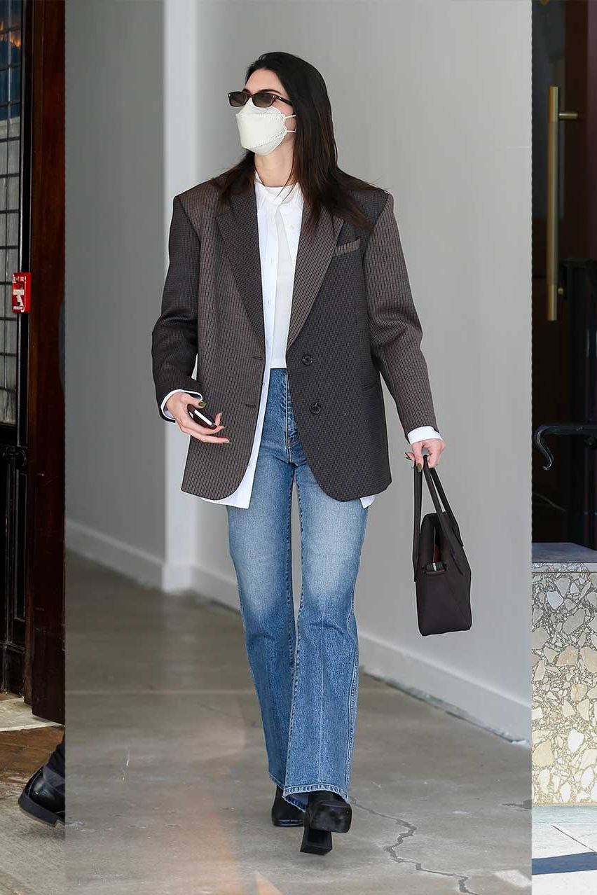 Oversized Houndstooth Blazer with Light Wash Bootcut Jeans Oversized Houndstooth Blazer with Light Wash Bootcut Jeans — Bootcut Jeans Outfits 2027 with Heels