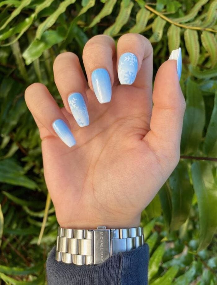 Glossy Blue White Gradient Coffin Nails Glossy Blue White Gradient Coffin Nails — Blue Christmas Nails 2026