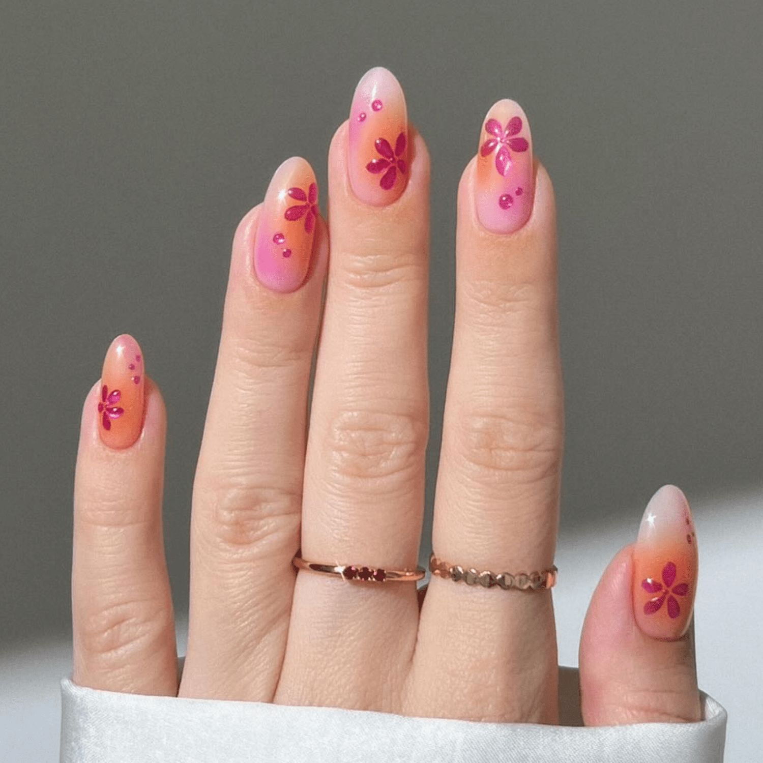 Pink Hibiscus Sunset Gradient Medium Oval Pink Hibiscus Sunset Gradient Medium Oval — Hibiscus Flower Nails 2027