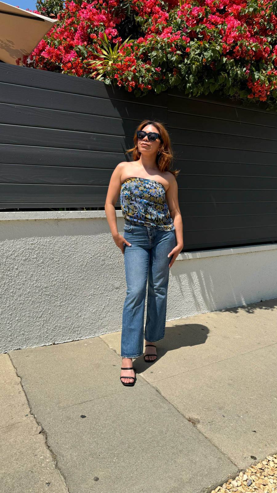 Floral Tube Top with Straight-Leg Jeans for a Summer Day Floral Tube Top with Straight-Leg Jeans for a Summer Day — Tube Tops 2027