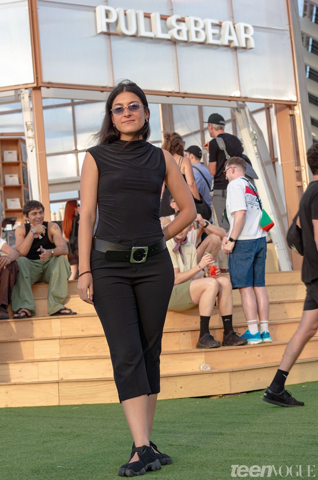 Monochromatic Black Outfit with Silver Belt Accent — Barcelona Outfits 2027