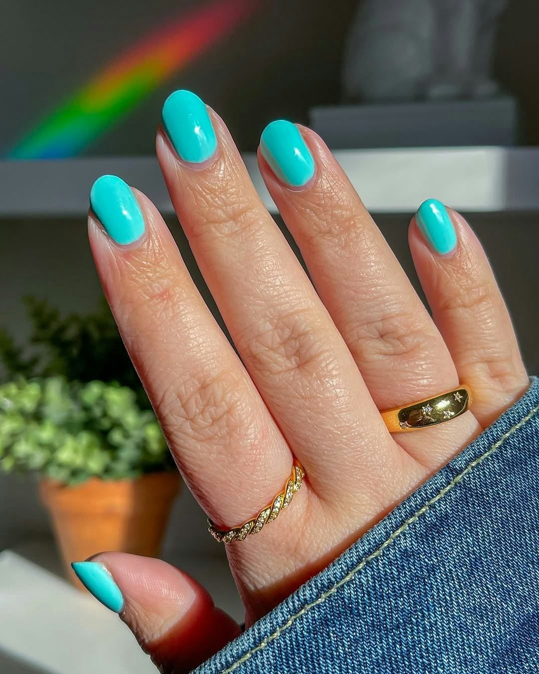 Bright Opaque Turquoise Glossy Nails — Turquoise Nails 2027