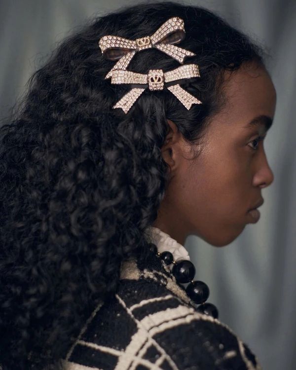 Shoulder Visual Idea Shoulder Visual Idea — Coquette Hairstyles 2027