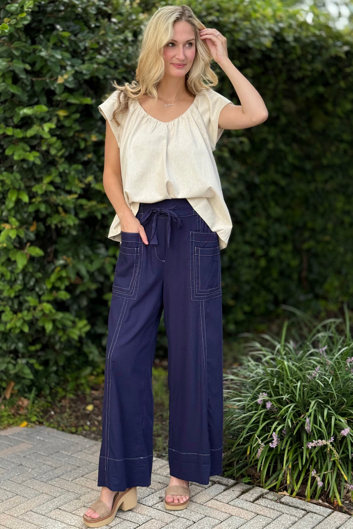 Navy Linen Culottes with White Contrast Stitching — Navy Blue Linen Pants Outfits 2027