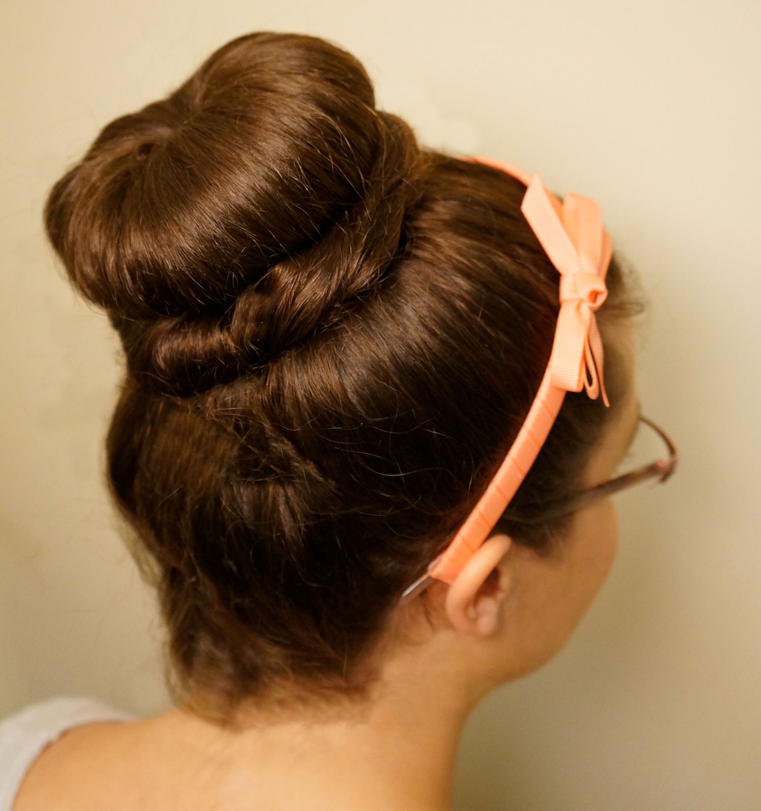 Voluminous Twisted Bun With Headband Voluminous Twisted Bun With Headband — Sock Bun 2027
