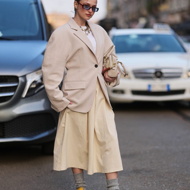 Oversized Beige Blazer and Cream Skirt: Neutral Sophistication — Earth Tone Outfits 2027