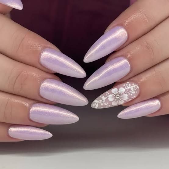 Pearlescent Visual Idea — Lavender Nails 2027