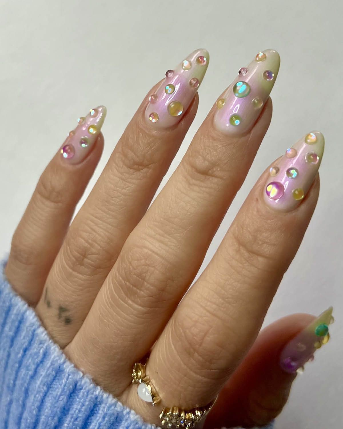 Iridescent Gems and Pearls Stiletto Iridescent Gems and Pearls Stiletto — Retail Nails 2027