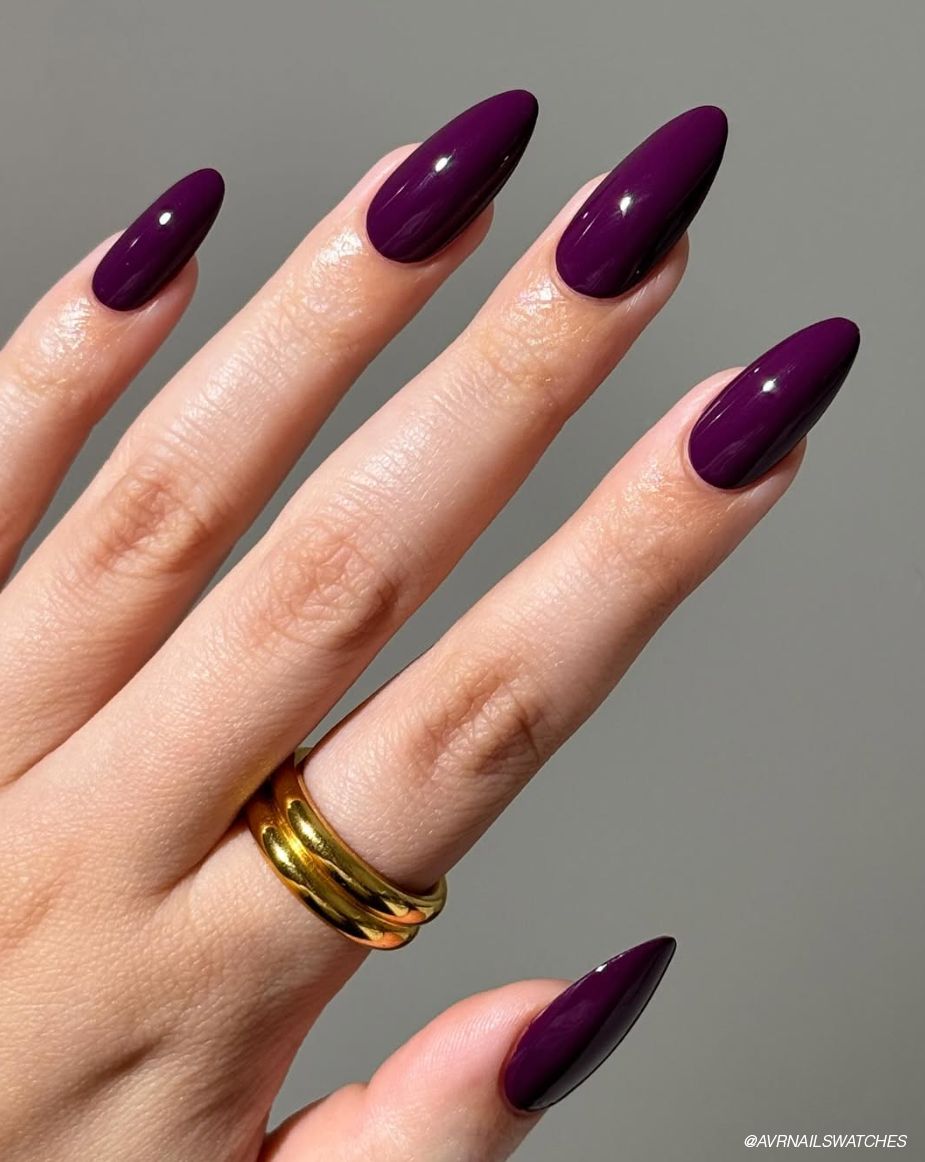 Rich Deep Plum Glossy Almonds Rich Deep Plum Glossy Almonds — Plum Nails 2027