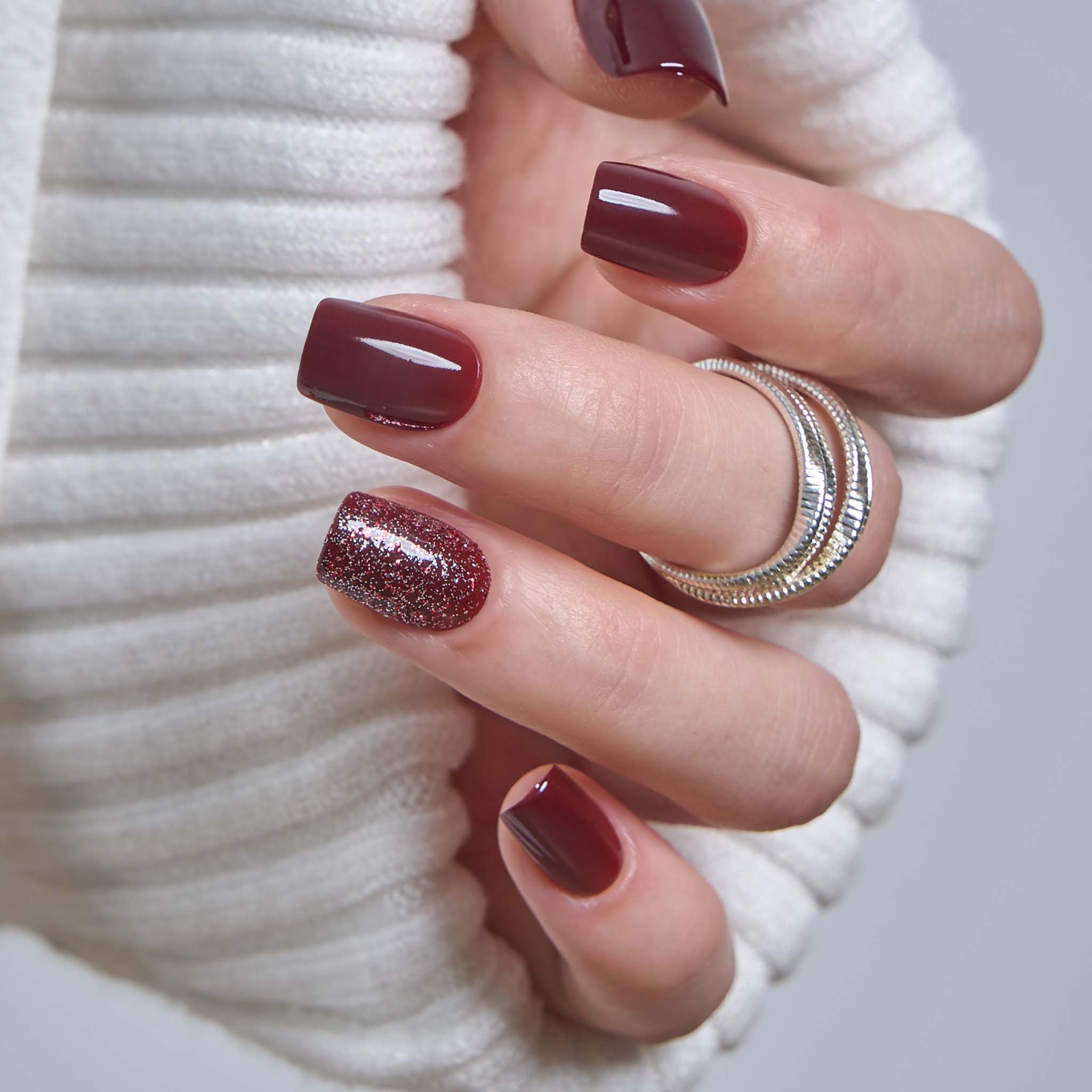 Deep Red Glossy with Glitter Accent Deep Red Glossy with Glitter Accent — Short Prom Nails 2027