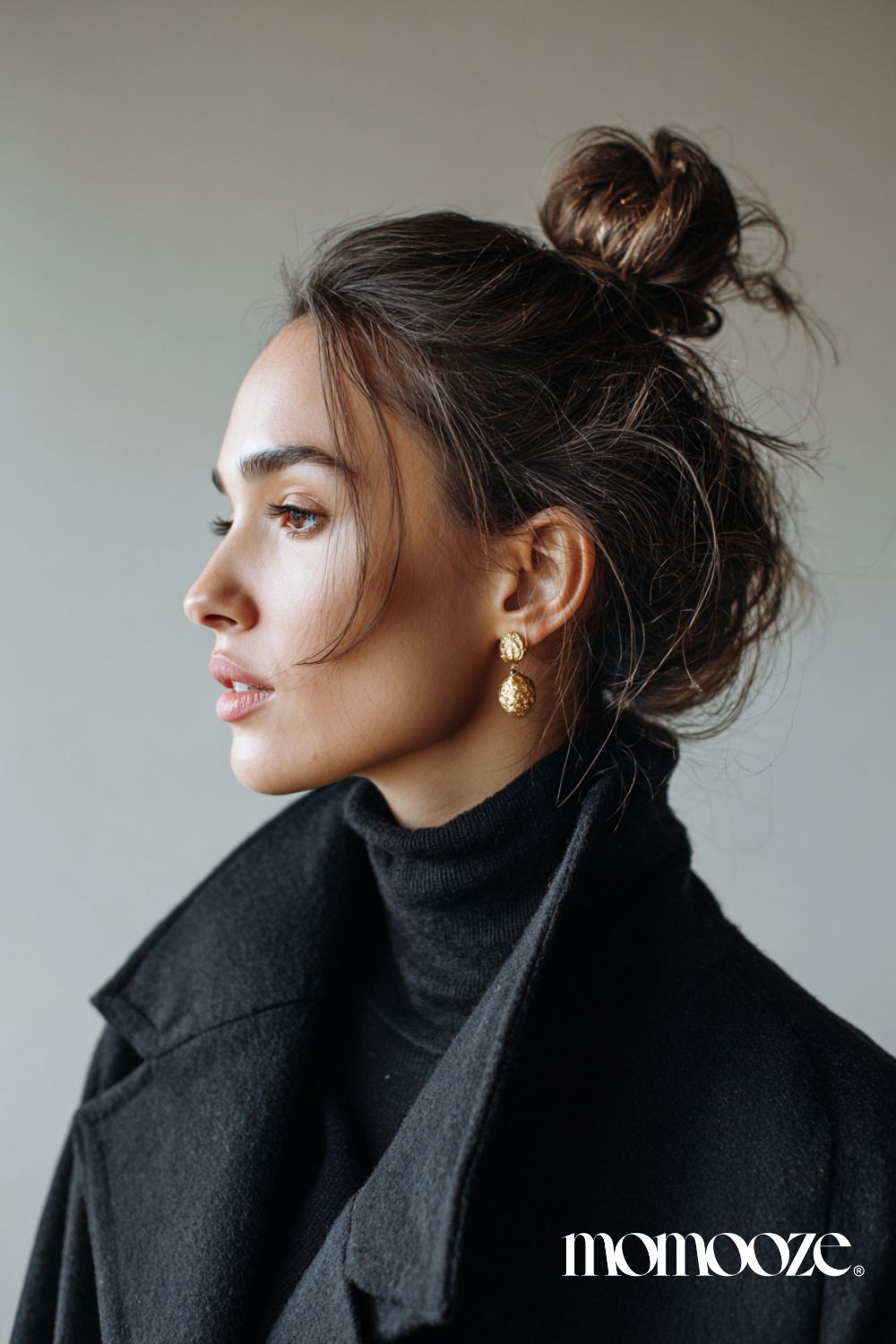 17+ Winter Messy Bun Hairstyles That Actually Look Effortless
