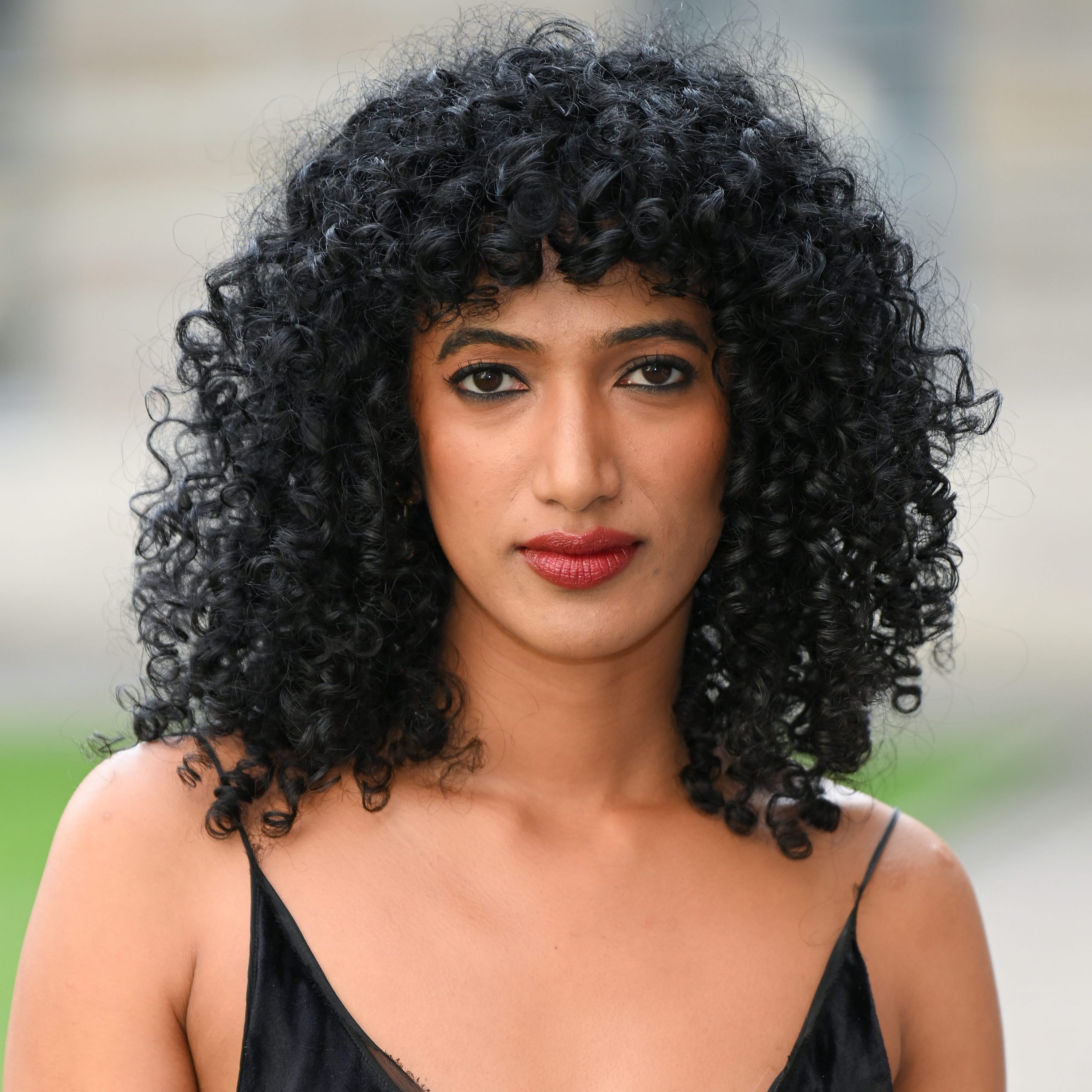 Shoulder Length Curly Hair With Curly Bangs Shoulder Length Curly Hair With Curly Bangs — Black Bangs 2027