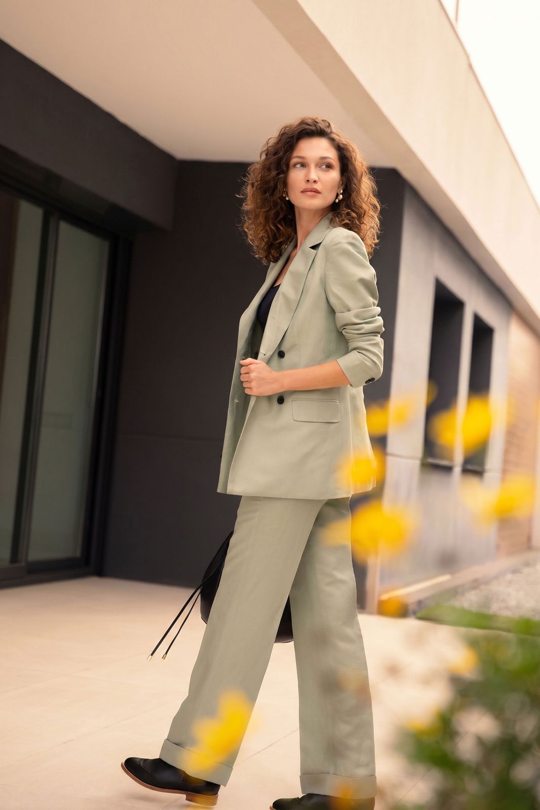 Chic Power Dressing with a Moss Green Suiting Set Chic Power Dressing with a Moss Green Suiting Set — Moss Green Outfits 2027