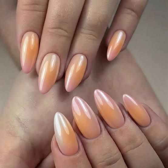 Color Shift Effect Visual Idea Color Shift Effect Visual Idea — Peach Chrome Nails 2027