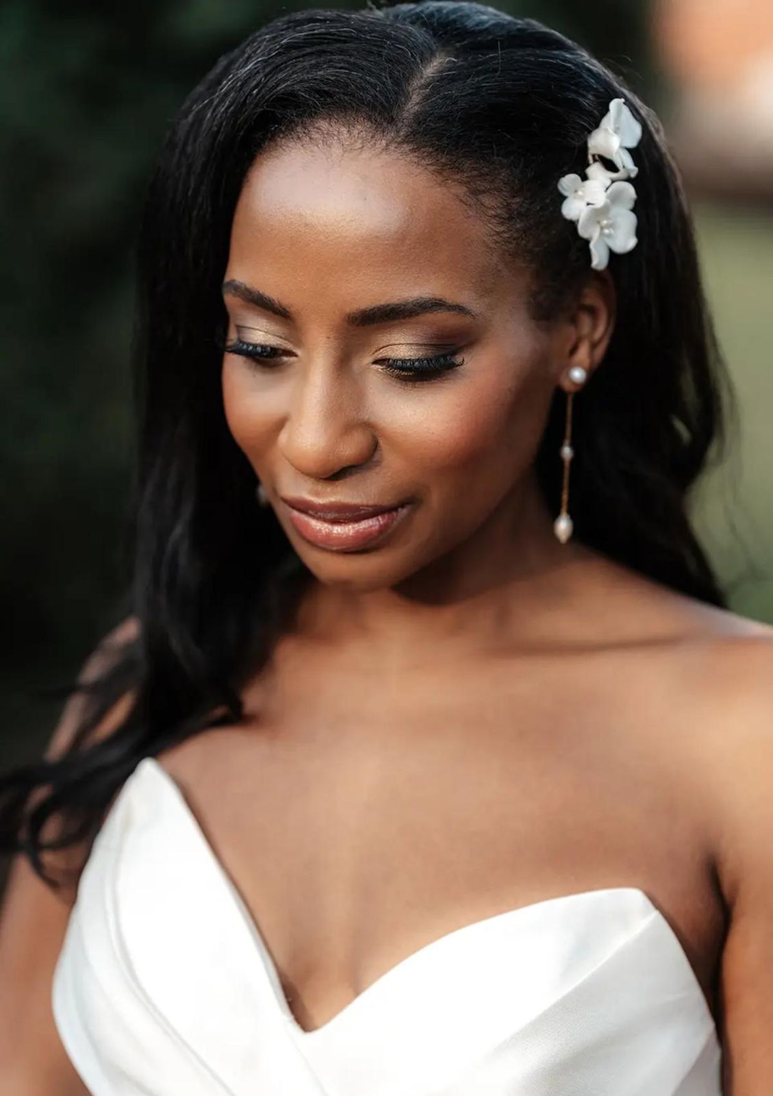 Mid-Back Visual Idea — Down Mother of the Bride Hairstyles 2027