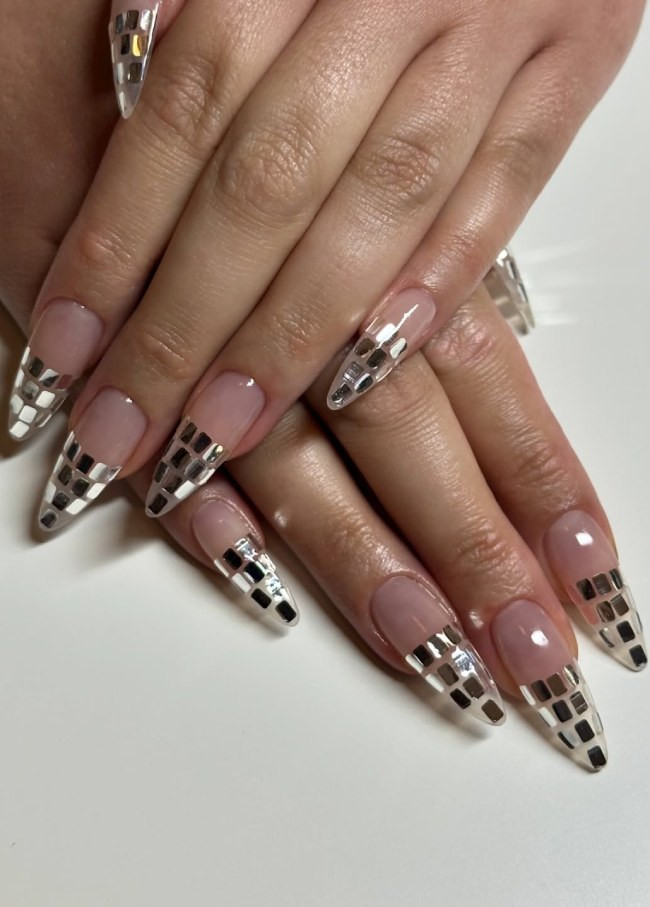 Chrome Glossy Visual Idea Chrome Glossy Visual Idea — Chrome French Tip Nails 2027