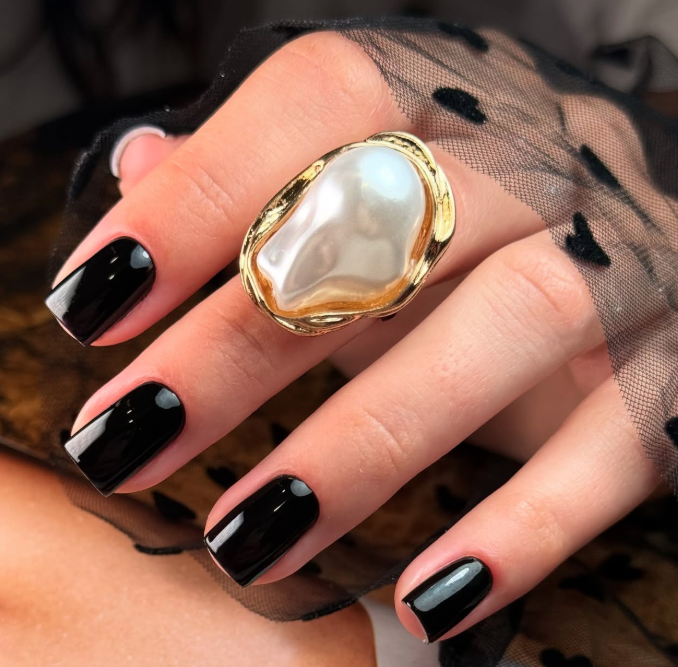 Deep Glossy Black Short Square Nails Deep Glossy Black Short Square Nails — Winter Black Nails 2027