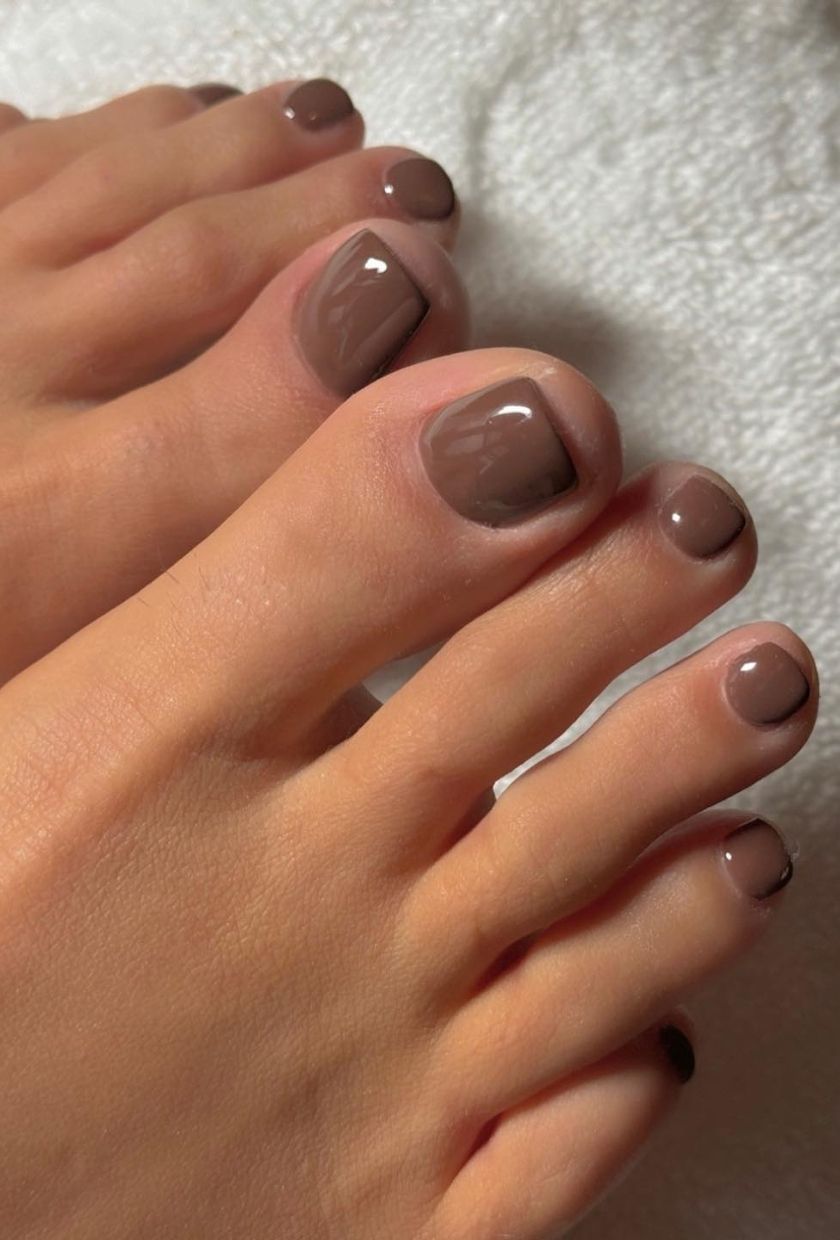 Even Application Visual Idea — Winter Pedicure Colors 2027