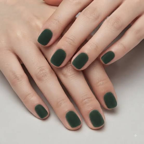 Short Forest Green Matte French Tip Nails Short Forest Green Matte French Tip Nails — Matte Christmas Nails 2026