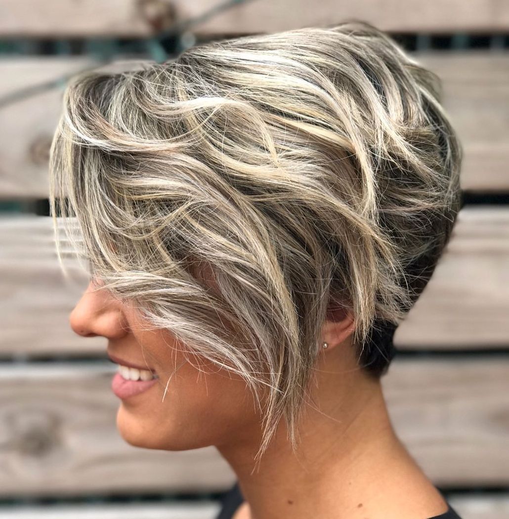 Choppy Pixie With Dark Base And Blonde Highlights Choppy Pixie With Dark Base And Blonde Highlights — Babylights Pixie 2027
