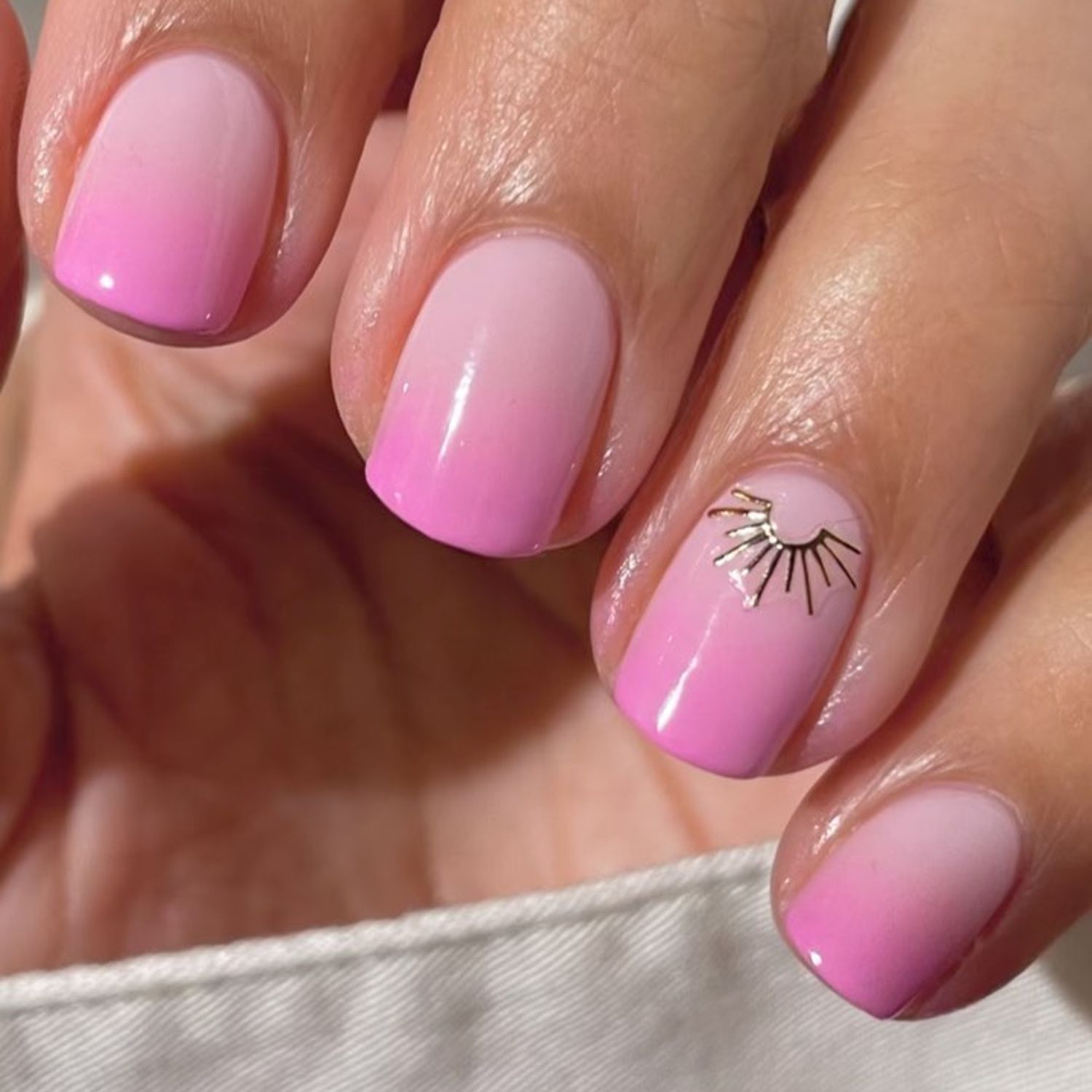 Short Pink Ombre Gold Sun Decal Short Pink Ombre Gold Sun Decal — Neon Ombre Nails 2027