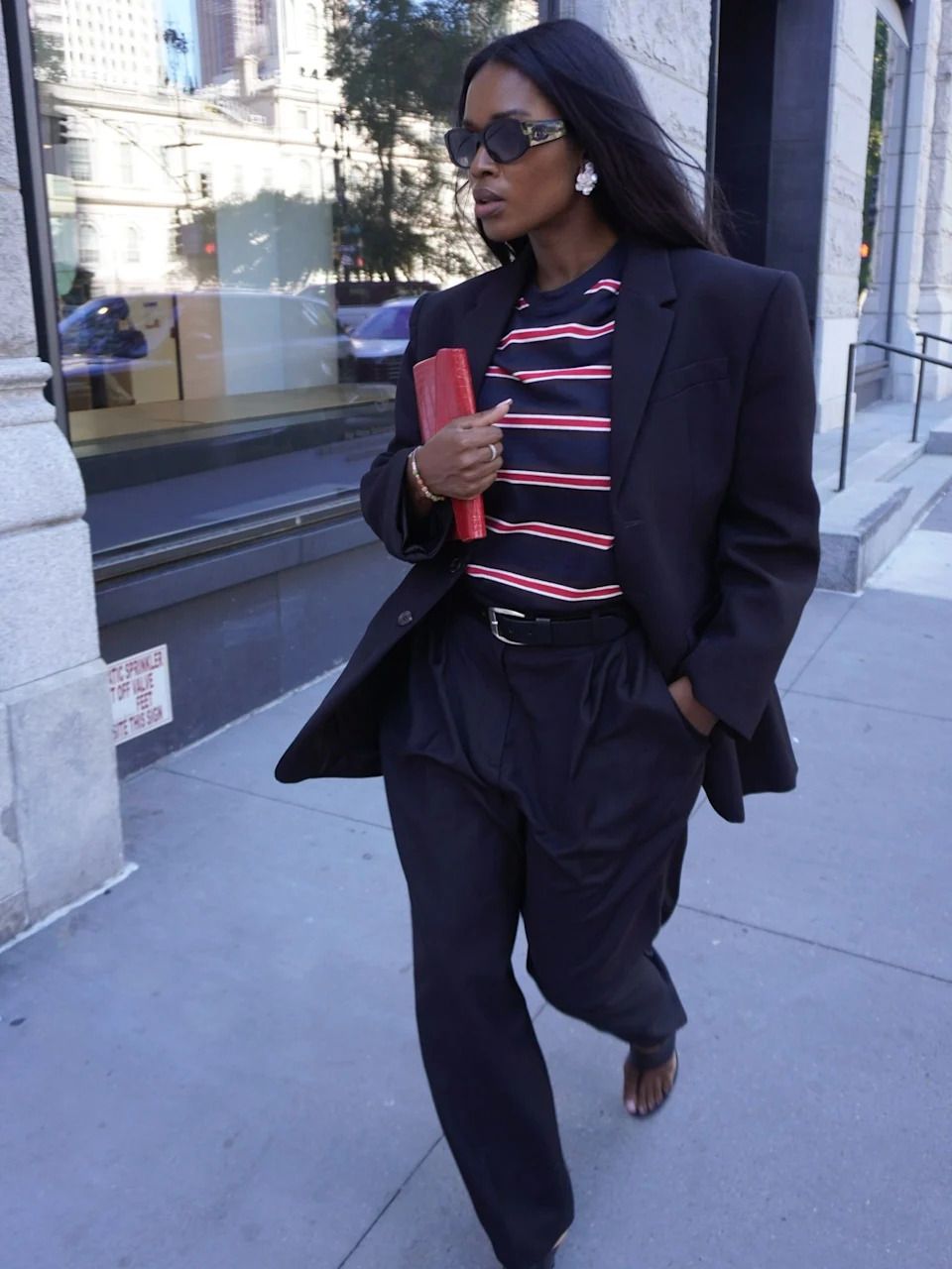 Casual Chic: Navy Pleated Pants with Oversized Blazer and Striped Tee Casual Chic: Navy Pleated Pants with Oversized Blazer and Striped Tee — Navy Blue Pleated Pants Outfits 2027