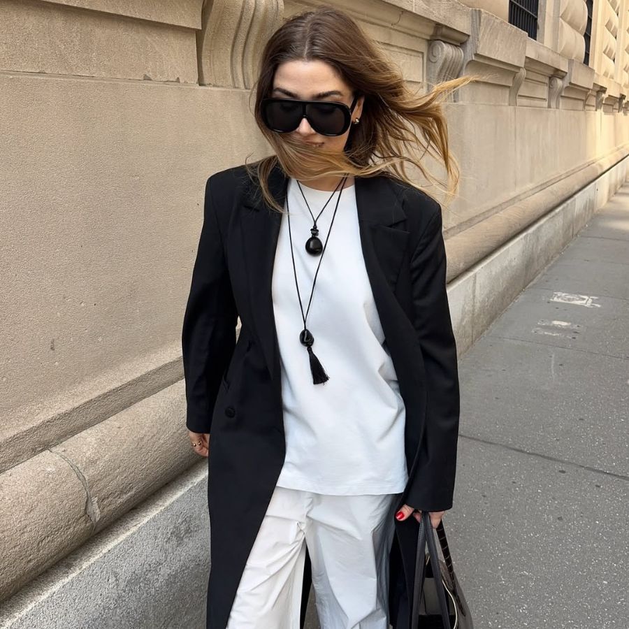 Oversized Blazer and White Tee for Smart Casual — Minimalist Outfits 2027